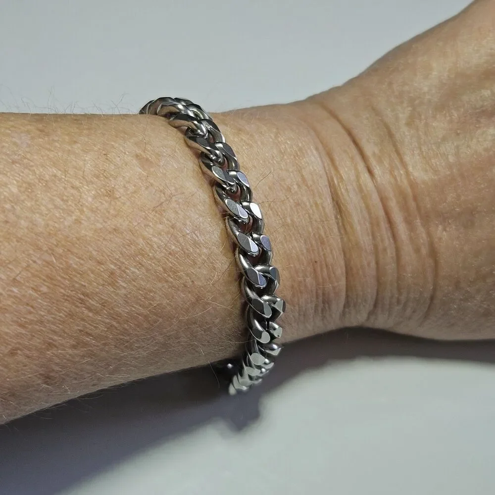 Men's Solid Polished Stainless Steel Cuban link Bracelet 8.5